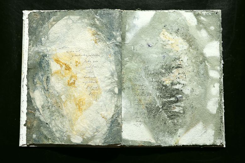 Artistbook by Leonhardt