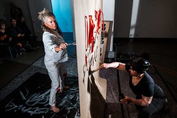 RISKANTES SCHREIBEN Schrift performances