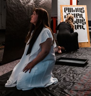 RISKANTES SCHREIBEN Schrift performances